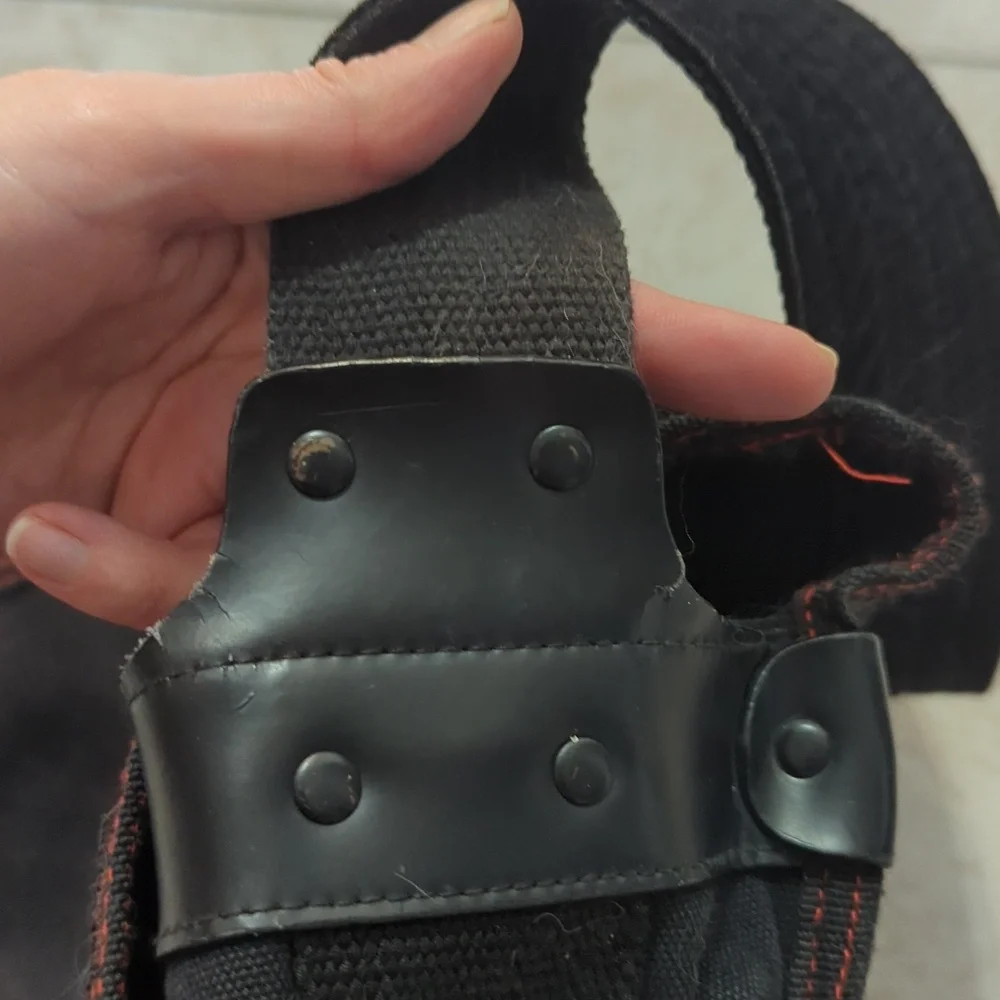 Emily The Strange Purse - Picture 4 of 10